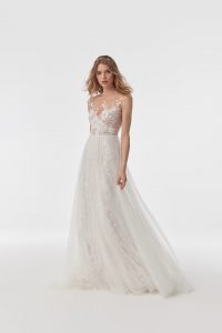 Anna Kara roma gown wedding dress available in Adelaide