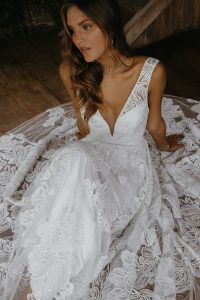 Lovers-Society-A-Line-Lace-wedding-dress